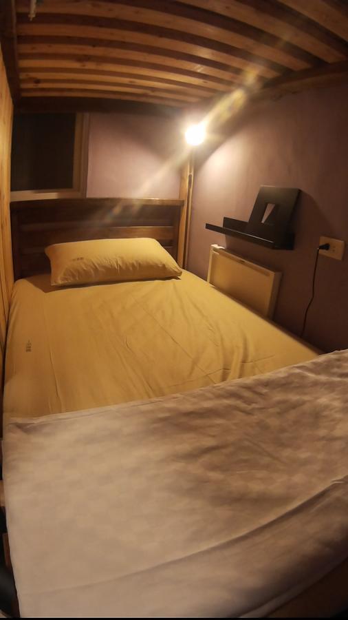 On Board Hostel Mancsou Kültér fotó